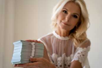 Пенсия по утере кормильца: кому положена и как получить?