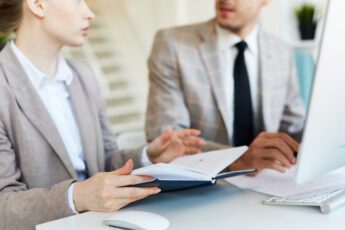 Увольняют с работы за прогул - что делать?