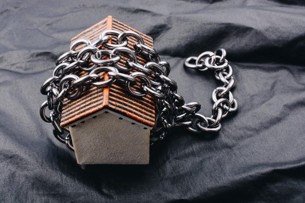 Покупка арестованного имущества у судебных приставов