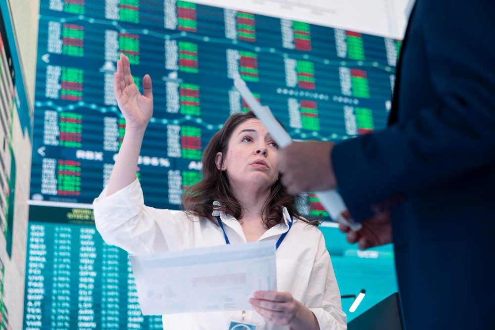 Могут ли госслужащие иметь брокерский счет?