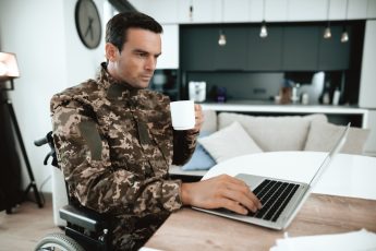 Какие выплаты положены сотруднику полиции при увольнении? 6 Какие выплаты положены сотруднику полиции при увольнении?