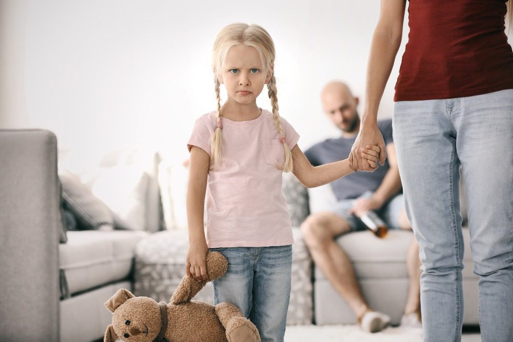 Какие семьи признаются малоимущими по закону и что для этого нужно?