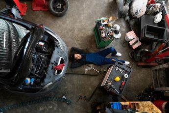 Как переделать гараж в жилое помещение?