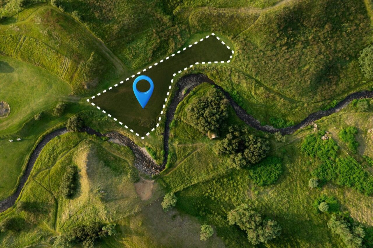 Нужно ли огораживать свой земельный участок по закону? 5 Нужно ли огораживать свой земельный участок по закону?