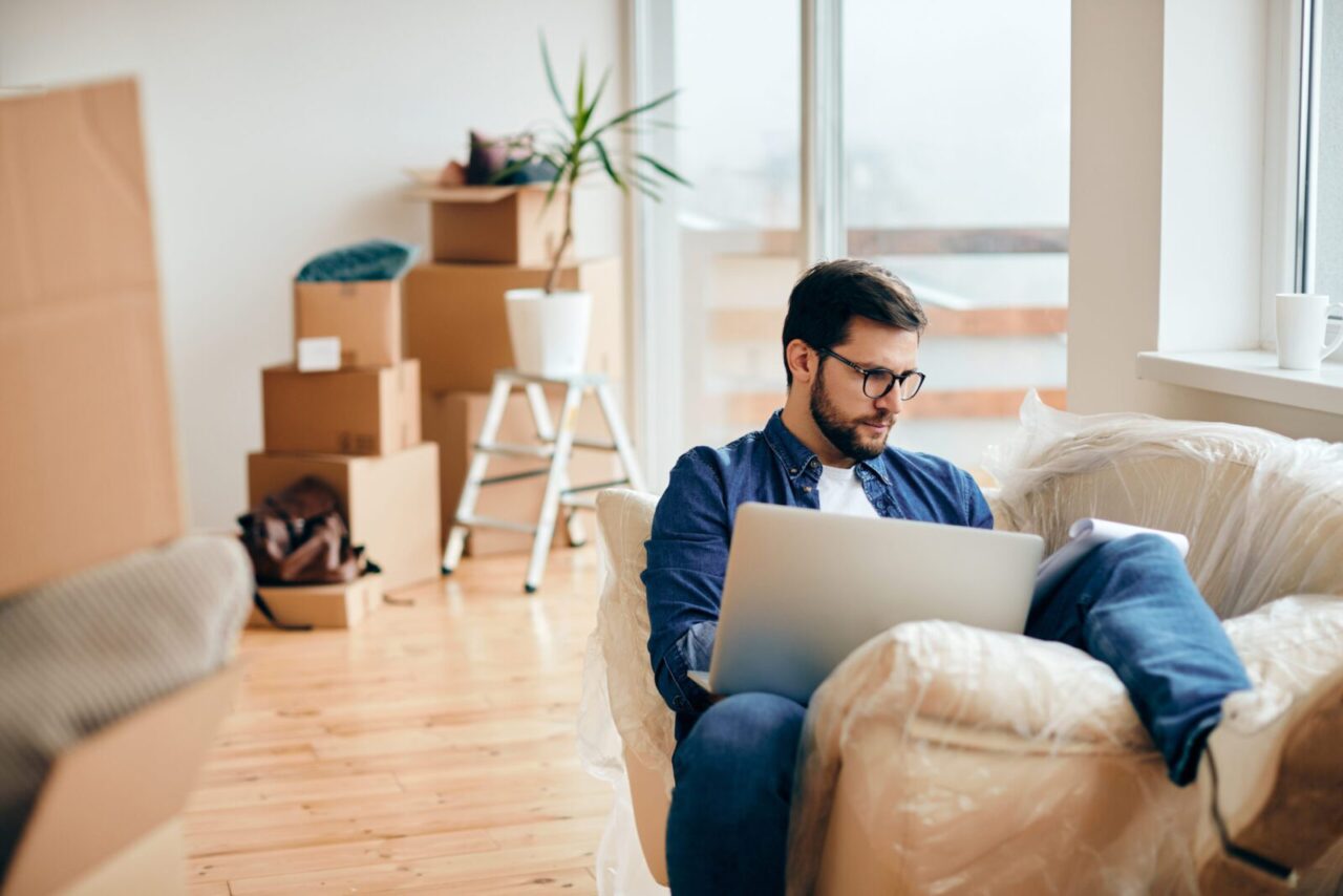 Как оформить в собственность квартиру в новостройке?